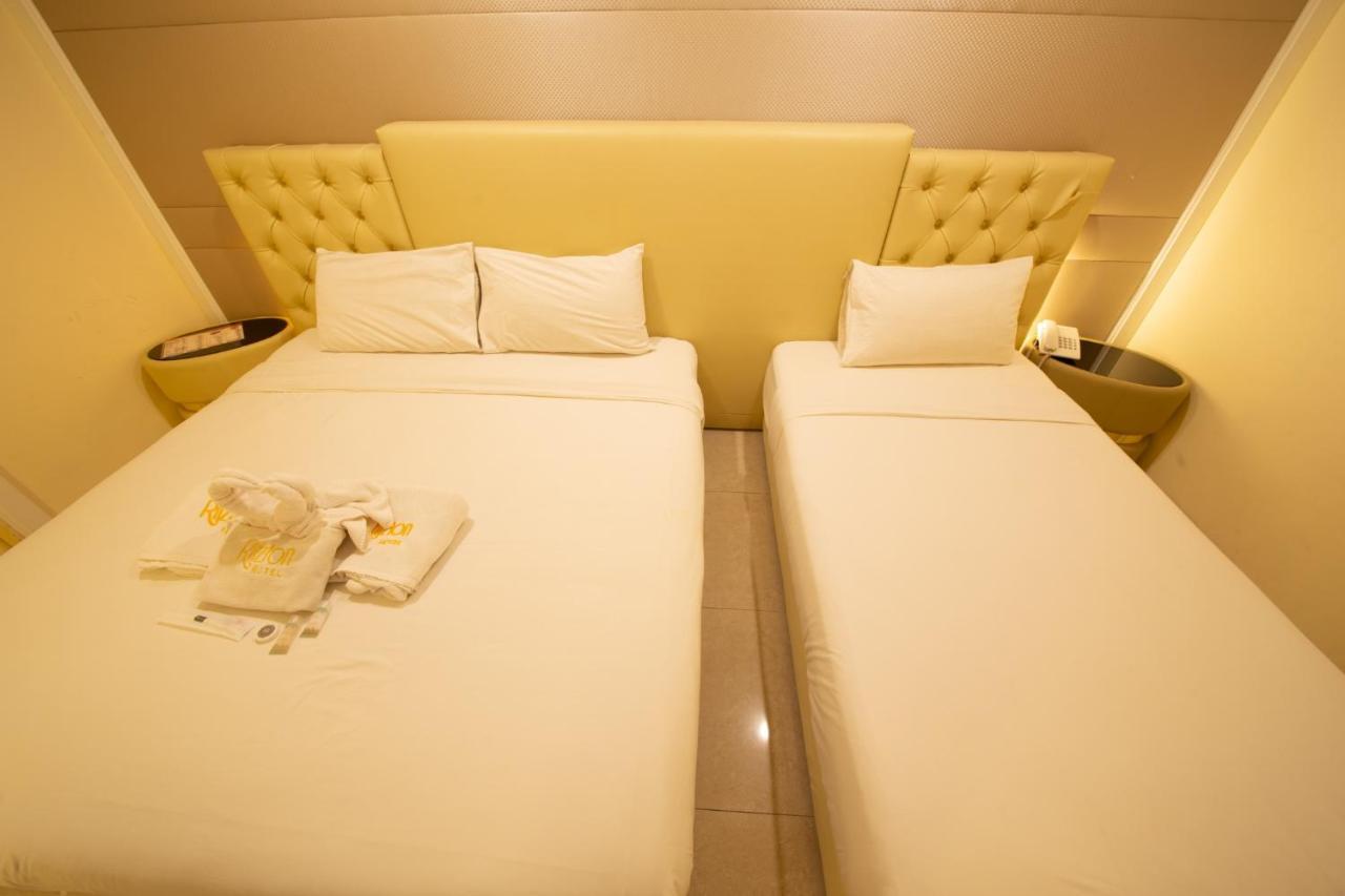Ritzton Hotel Джохор Бахру Екстериор снимка