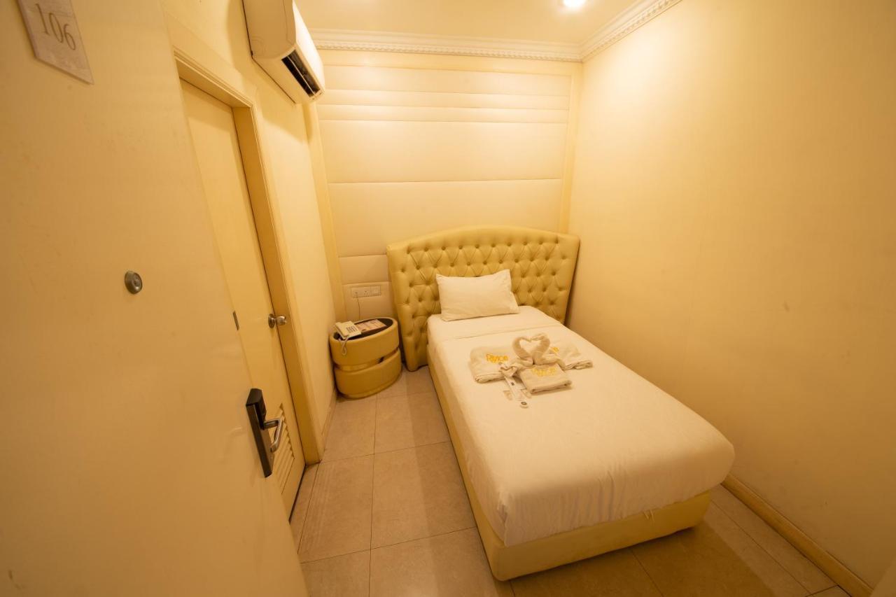 Ritzton Hotel Джохор Бахру Екстериор снимка